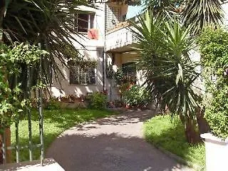 City Room B&B فندق مبيت وإفطار